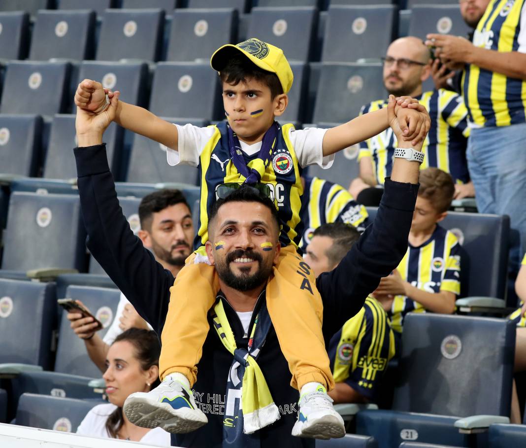 Goller penaltılar kartlar. Fenerbahçe Trabzonspor maçından hiç bir yerde göremeyeceğiniz fotoğraflar 42