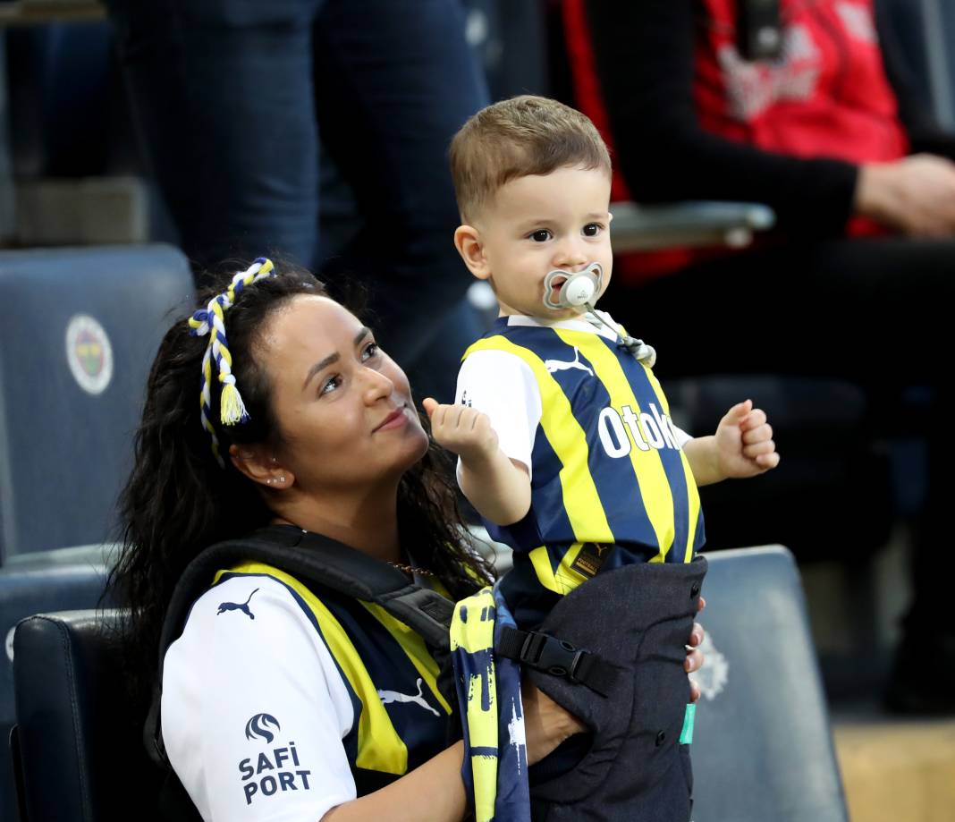 Goller penaltılar kartlar. Fenerbahçe Trabzonspor maçından hiç bir yerde göremeyeceğiniz fotoğraflar 35