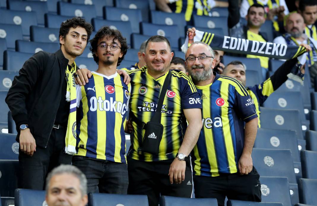 Goller penaltılar kartlar. Fenerbahçe Trabzonspor maçından hiç bir yerde göremeyeceğiniz fotoğraflar 32