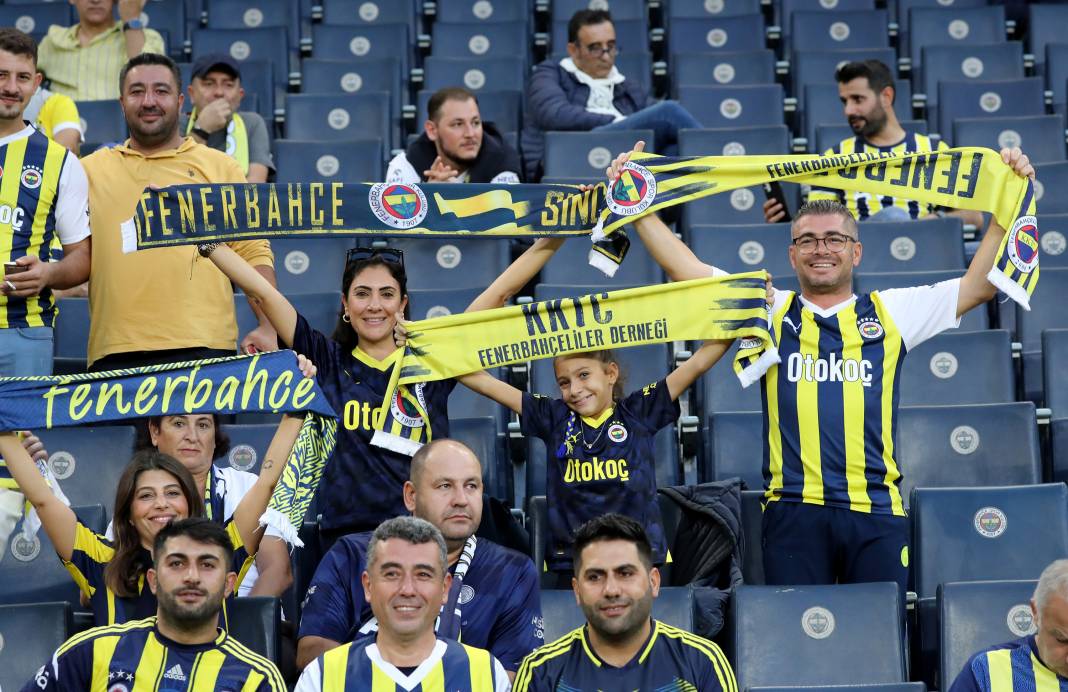 Goller penaltılar kartlar. Fenerbahçe Trabzonspor maçından hiç bir yerde göremeyeceğiniz fotoğraflar 31