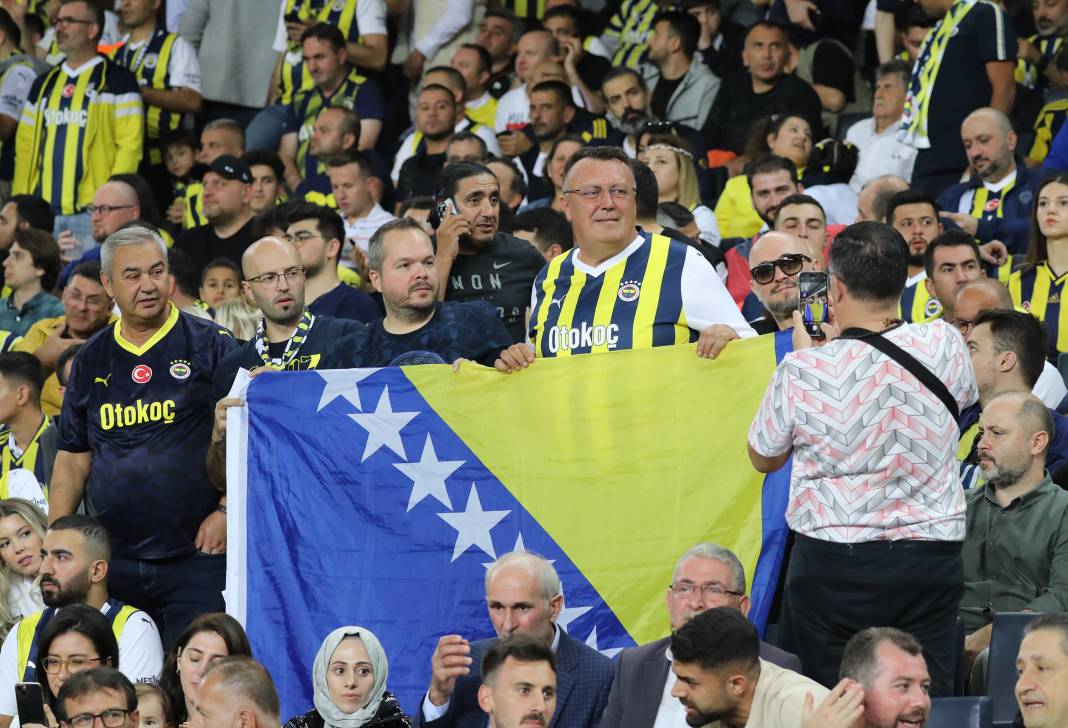 Goller penaltılar kartlar. Fenerbahçe Trabzonspor maçından hiç bir yerde göremeyeceğiniz fotoğraflar 25