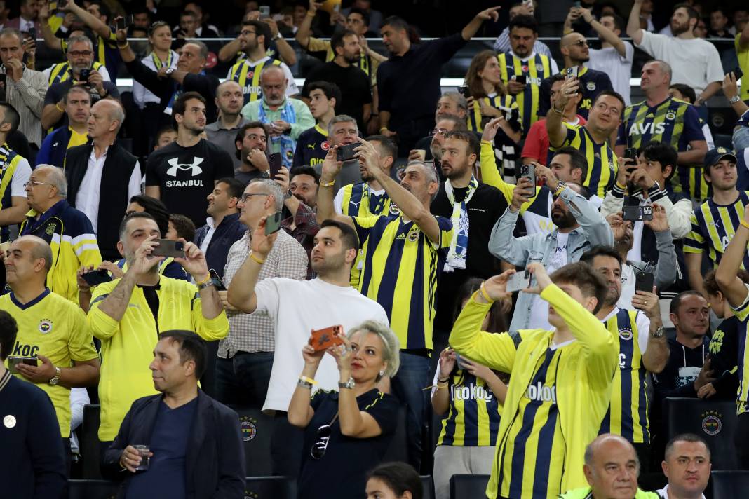 Goller penaltılar kartlar. Fenerbahçe Trabzonspor maçından hiç bir yerde göremeyeceğiniz fotoğraflar 18