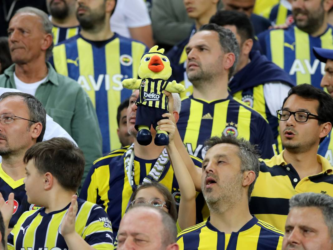 Goller penaltılar kartlar. Fenerbahçe Trabzonspor maçından hiç bir yerde göremeyeceğiniz fotoğraflar 93