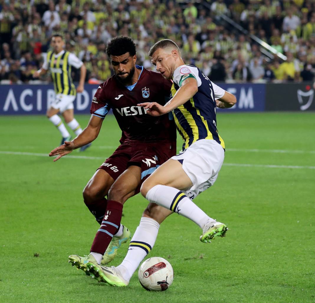 Goller penaltılar kartlar. Fenerbahçe Trabzonspor maçından hiç bir yerde göremeyeceğiniz fotoğraflar 95