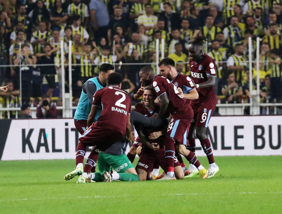 Goller penaltılar kartlar. Fenerbahçe Trabzonspor maçından hiç bir yerde göremeyeceğiniz fotoğraflar 78