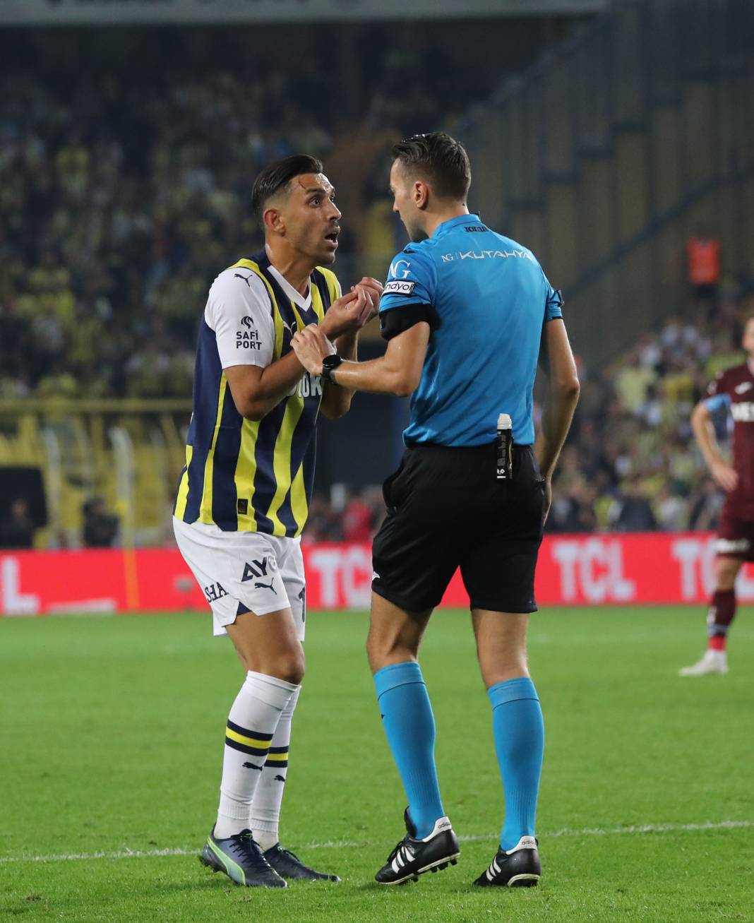 Goller penaltılar kartlar. Fenerbahçe Trabzonspor maçından hiç bir yerde göremeyeceğiniz fotoğraflar 68