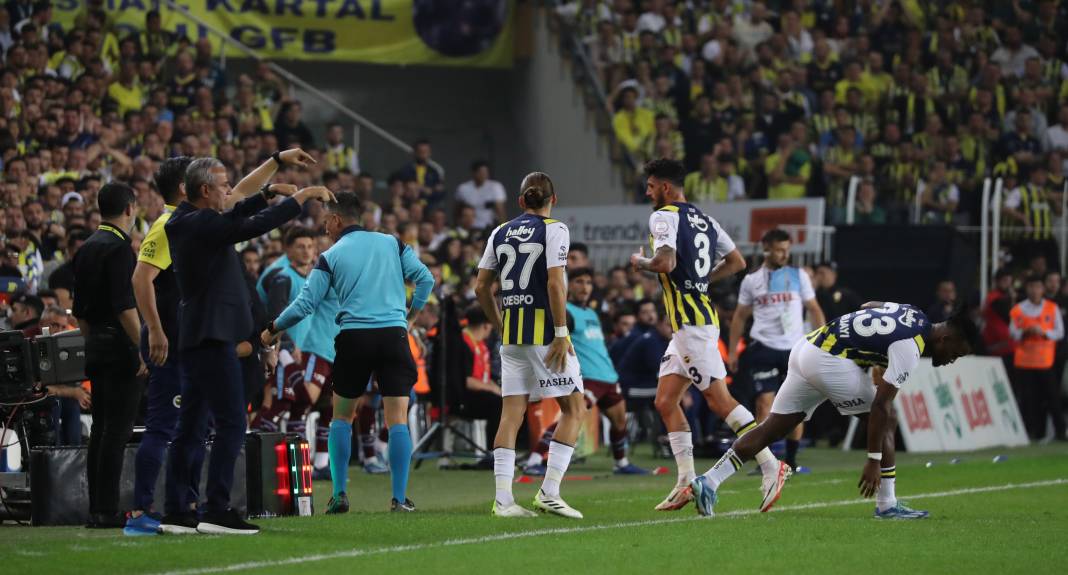 Goller penaltılar kartlar. Fenerbahçe Trabzonspor maçından hiç bir yerde göremeyeceğiniz fotoğraflar 65