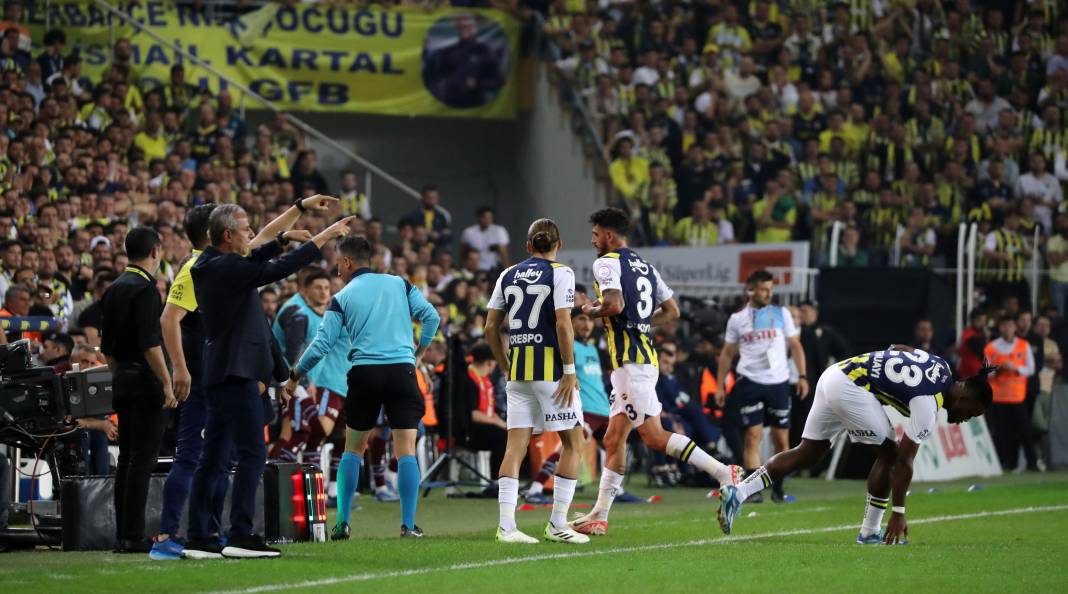 Goller penaltılar kartlar. Fenerbahçe Trabzonspor maçından hiç bir yerde göremeyeceğiniz fotoğraflar 63