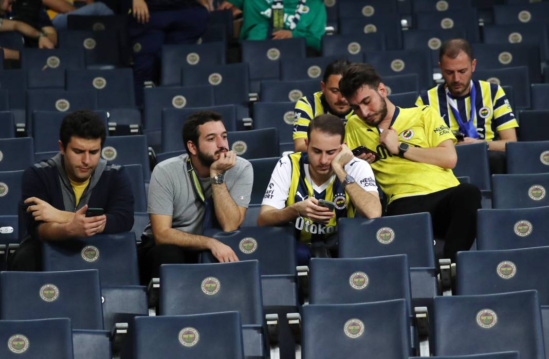 Goller penaltılar kartlar. Fenerbahçe Trabzonspor maçından hiç bir yerde göremeyeceğiniz fotoğraflar 99