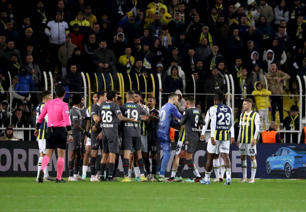 Fenerbahçe kabustan böyle uyandı. Karagümrük maçının en kritik anları 76