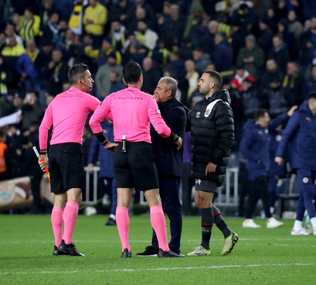 Fenerbahçe kabustan böyle uyandı. Karagümrük maçının en kritik anları 77