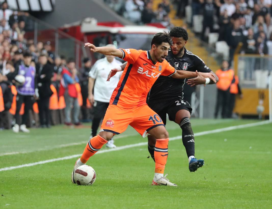 Rıza Çalımbay ilk maçını kazandı. Sakatlıklar damga vurdu. Beşiktaş Başakşehir maçından müthiş fotoğraflar 47