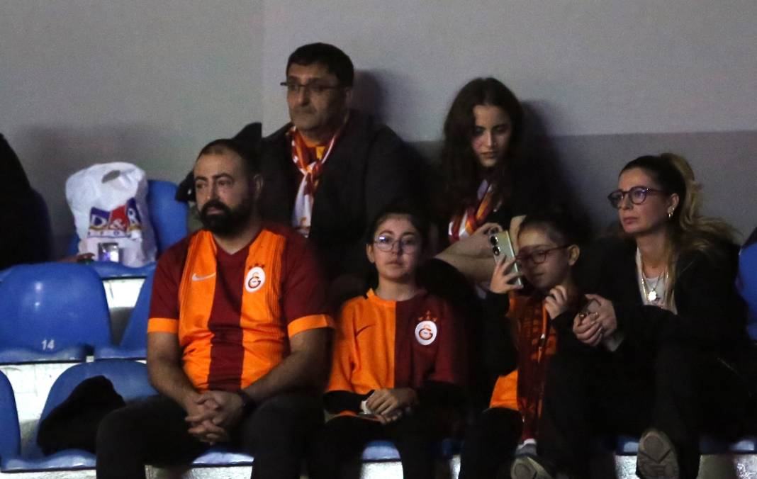 Hande Baladın şov yaptı. Eczacıbaşı Galatasaray'a set vermeden kazandı. Nefes kesen fotoğraflar 28