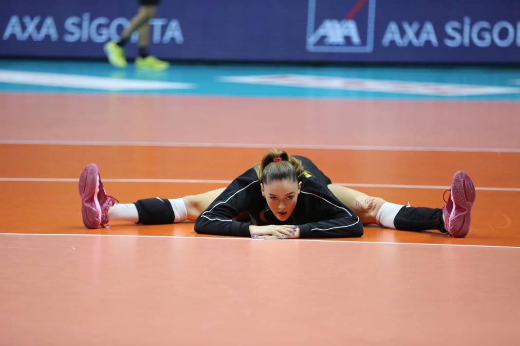 Zehra Güneş nefes kesti. Vakıfbank THY'yi rahat geçti. Maçın tüm fotoğrafları 11