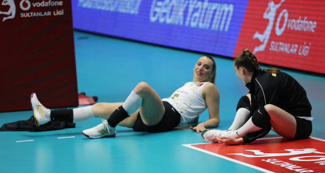 Zehra Güneş nefes kesti. Vakıfbank THY'yi rahat geçti. Maçın tüm fotoğrafları 72