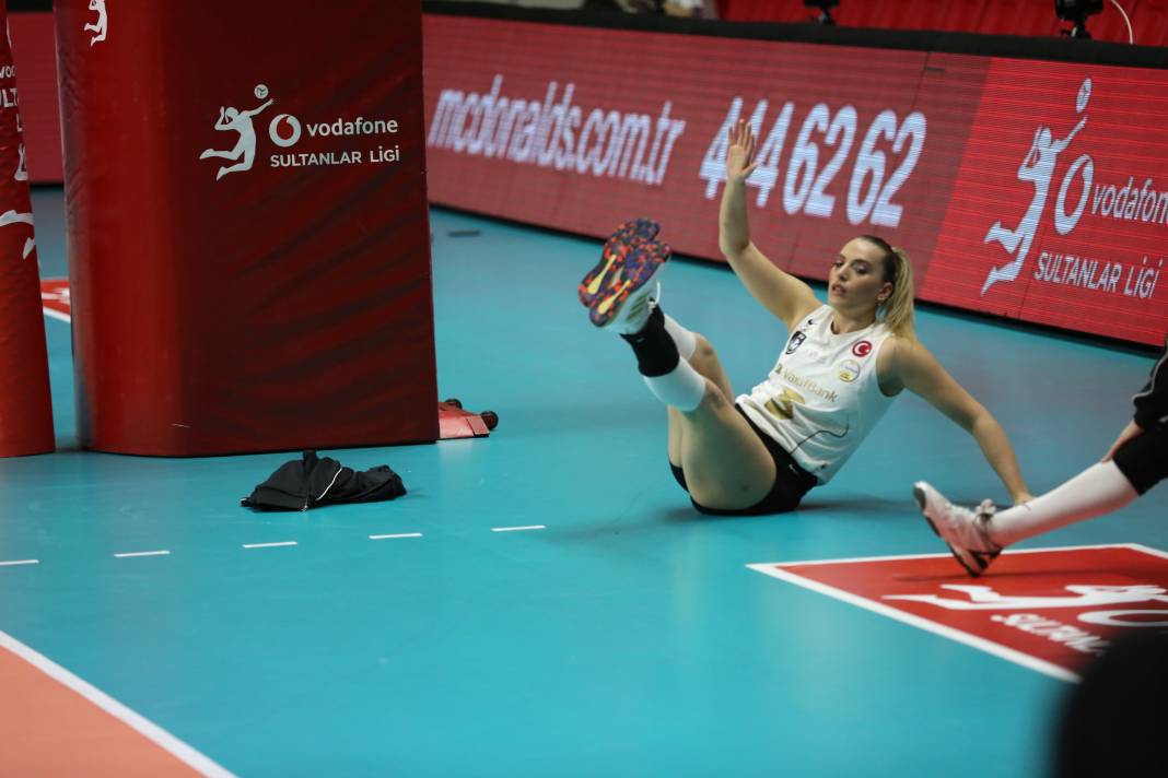 Zehra Güneş nefes kesti. Vakıfbank THY'yi rahat geçti. Maçın tüm fotoğrafları 67