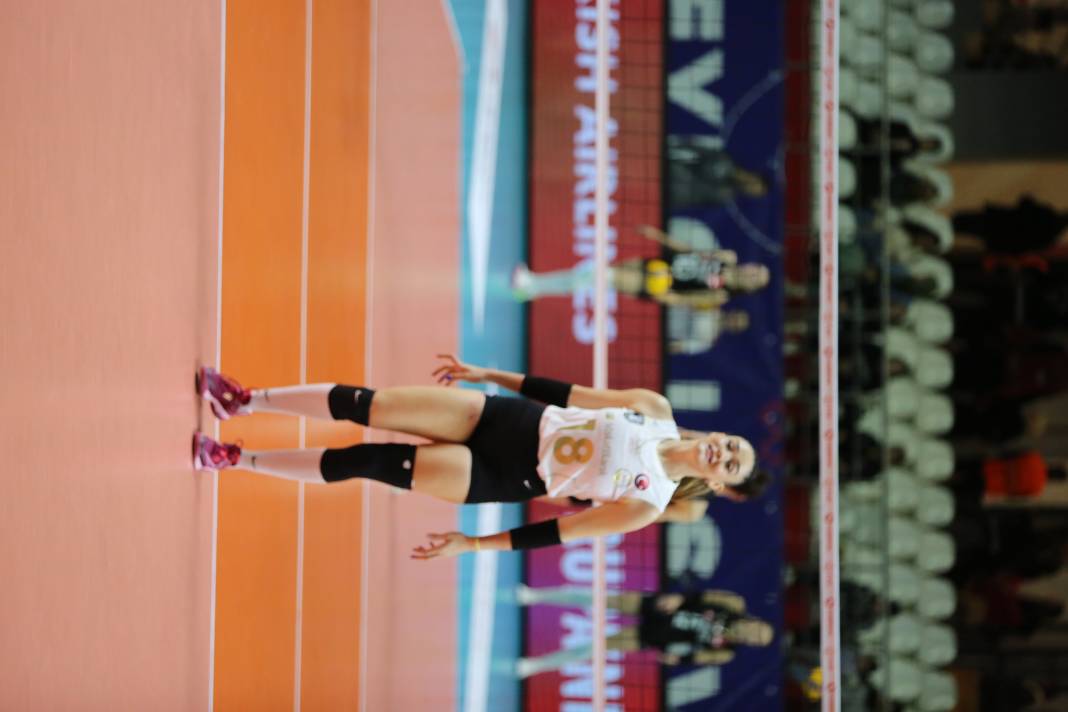 Zehra Güneş nefes kesti. Vakıfbank THY'yi rahat geçti. Maçın tüm fotoğrafları 48