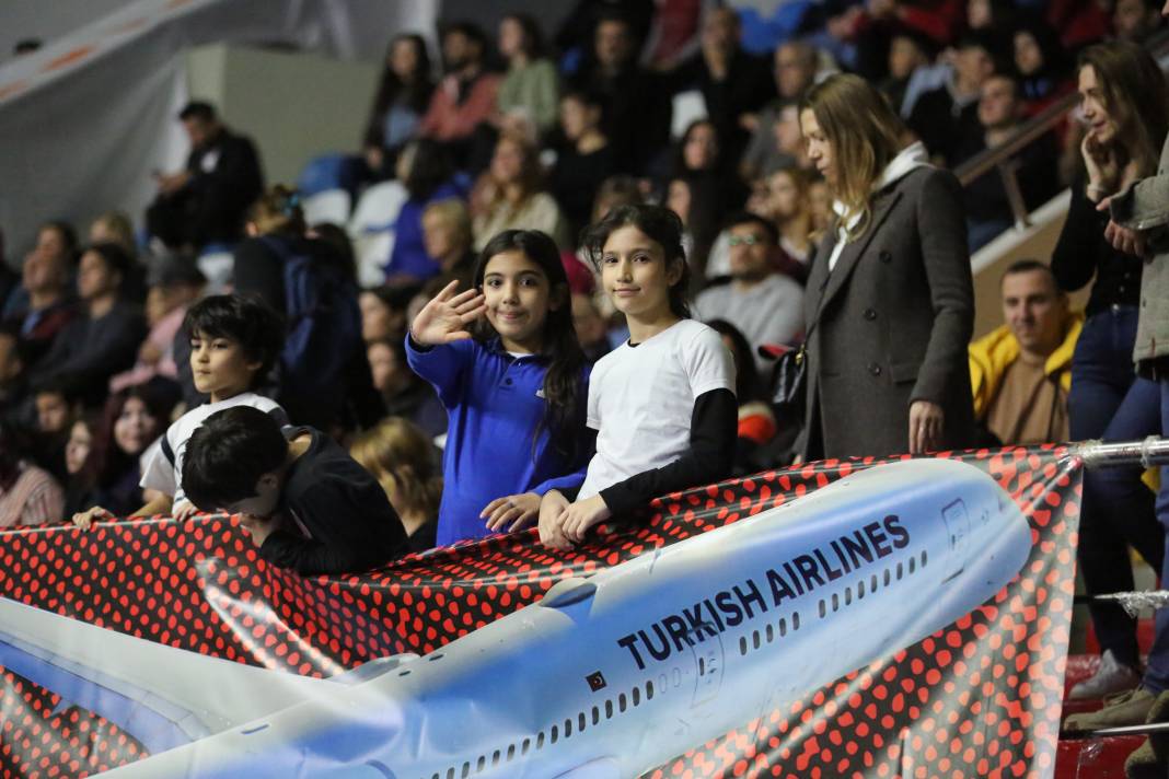 Zehra Güneş nefes kesti. Vakıfbank THY'yi rahat geçti. Maçın tüm fotoğrafları 44