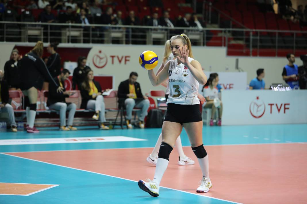 Zehra Güneş nefes kesti. Vakıfbank THY'yi rahat geçti. Maçın tüm fotoğrafları 39