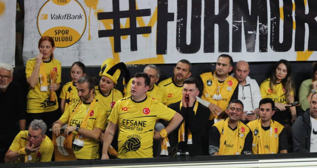 Dev maçın galibi Fenerbahçe. VakıfBank'ı 3-1'le geçti. Maçın hiçbir yerde olmayan fotoğrafları 74