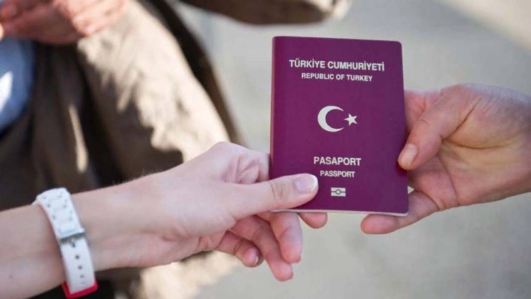 Dünyanın en güçlü pasaportları açıklandı. Türkiye kaçıncı sırada? 12