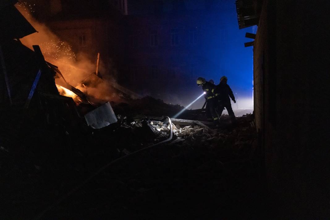 Rusya’nın saldırıları Ukrayna’yı yerle bir etti. 30 kişi öldü 160 kişi yaralandı 17