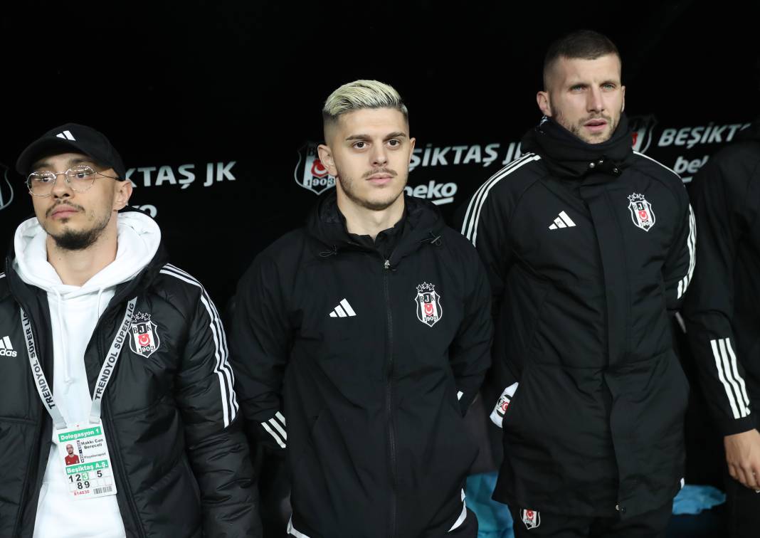 Beşiktaş taraftarı için sezon artık çile! Alanya'dan 3 yediler maç sonu özür dilediler. Alanyaspor Beşiktaş maçının çok özel fotoğrafları 52