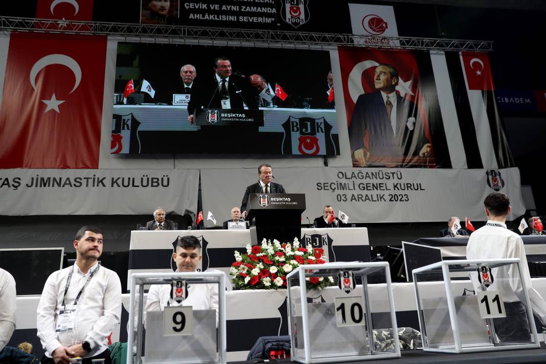 Beşiktaş'ın 35. başkanı belli oluyor. Serdal Adalı mı Hasan Arat mı? Genel kuruldan en güzel fotoğraflar 27