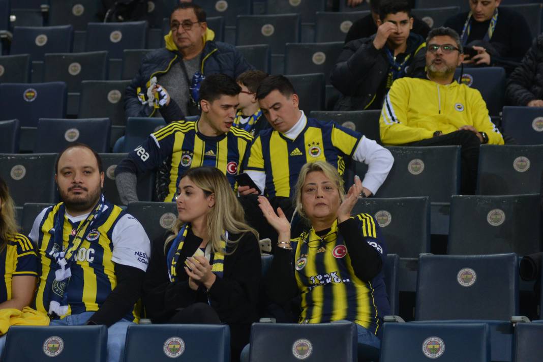 Kadıköy'de Fener alayı. Muhteşem maçın muhteşem fotoğrafları. Kadıköy sallandı 27