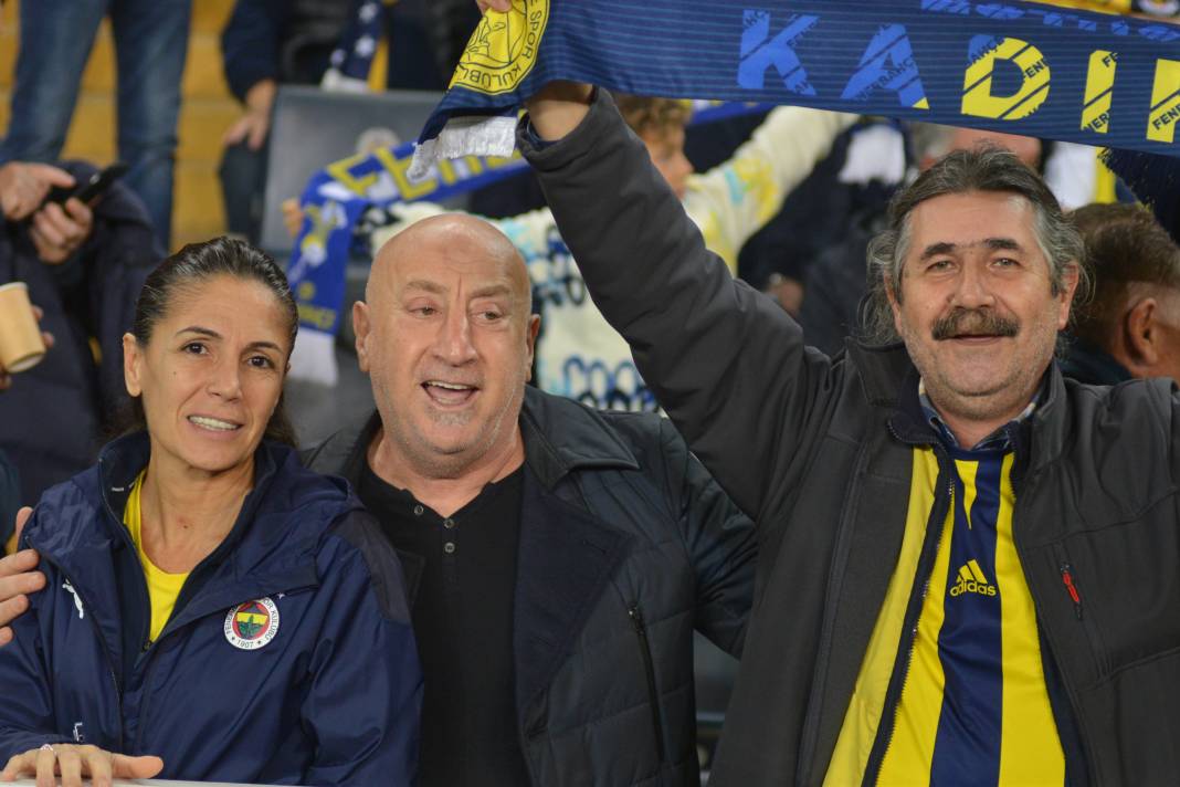 Kadıköy'de Fener alayı. Muhteşem maçın muhteşem fotoğrafları. Kadıköy sallandı 12