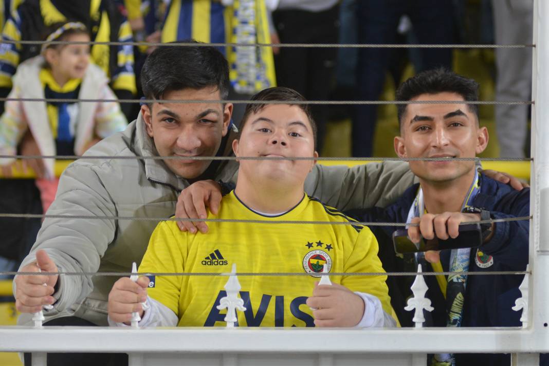 Kadıköy'de Fener alayı. Muhteşem maçın muhteşem fotoğrafları. Kadıköy sallandı 5