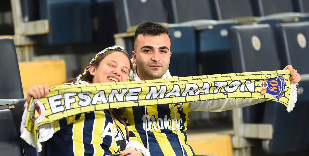 Kadıköy'de Fener alayı. Muhteşem maçın muhteşem fotoğrafları. Kadıköy sallandı 47