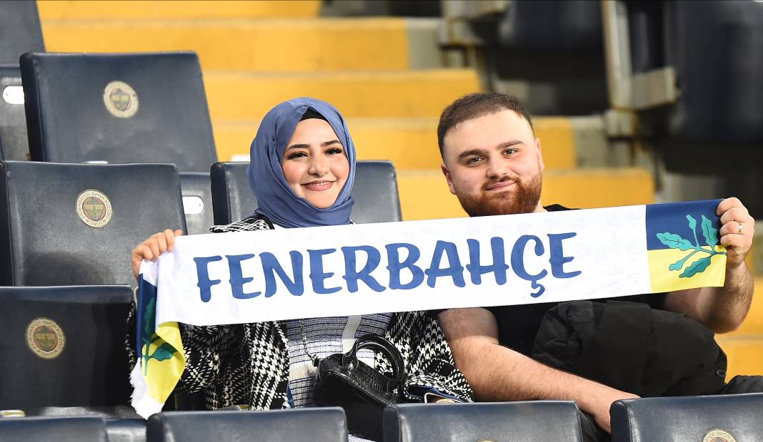 Kadıköy'de Fener alayı. Muhteşem maçın muhteşem fotoğrafları. Kadıköy sallandı 38
