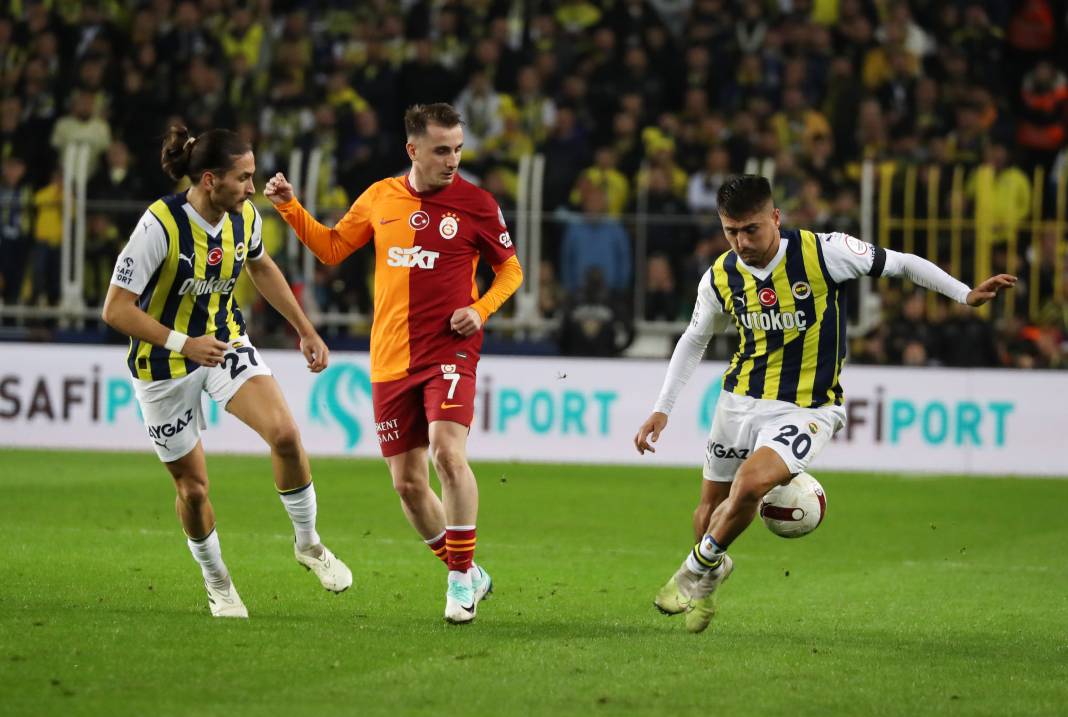 Fenerbahçe ve Galatasaray taraftarı şehitlerimizi unutmadı! Derbinin hiç bir yerde olmayan fotoğrafları 85