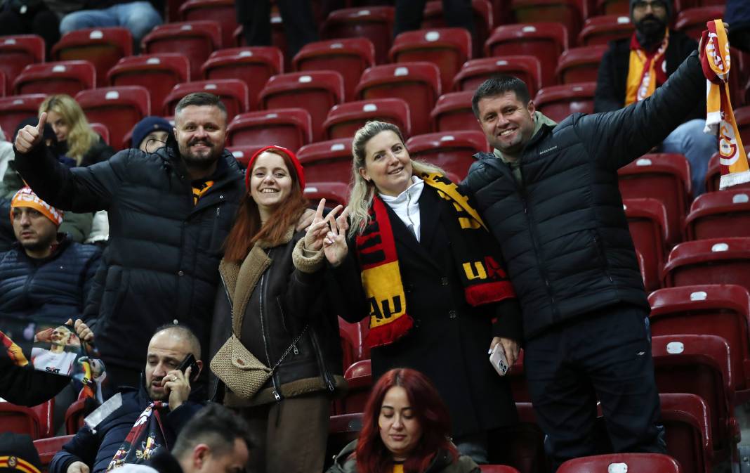Galatasaray Adana Demirspor'u işte böyle yendi. Fotoğraflardaki inanılmaz ayrıntılar 60