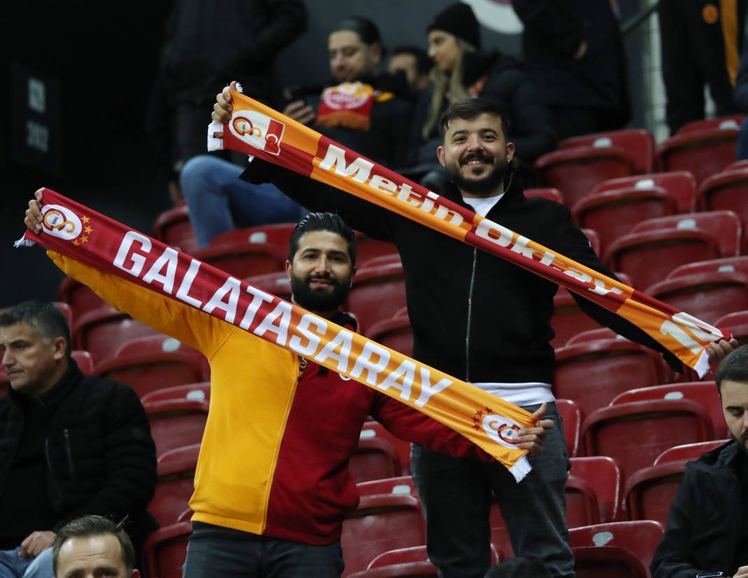 Galatasaray Adana Demirspor'u işte böyle yendi. Fotoğraflardaki inanılmaz ayrıntılar 59