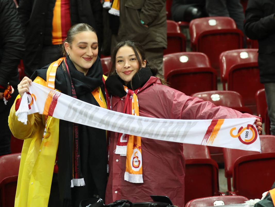 Galatasaray Adana Demirspor'u işte böyle yendi. Fotoğraflardaki inanılmaz ayrıntılar 55