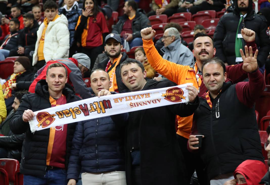 Galatasaray Adana Demirspor'u işte böyle yendi. Fotoğraflardaki inanılmaz ayrıntılar 50
