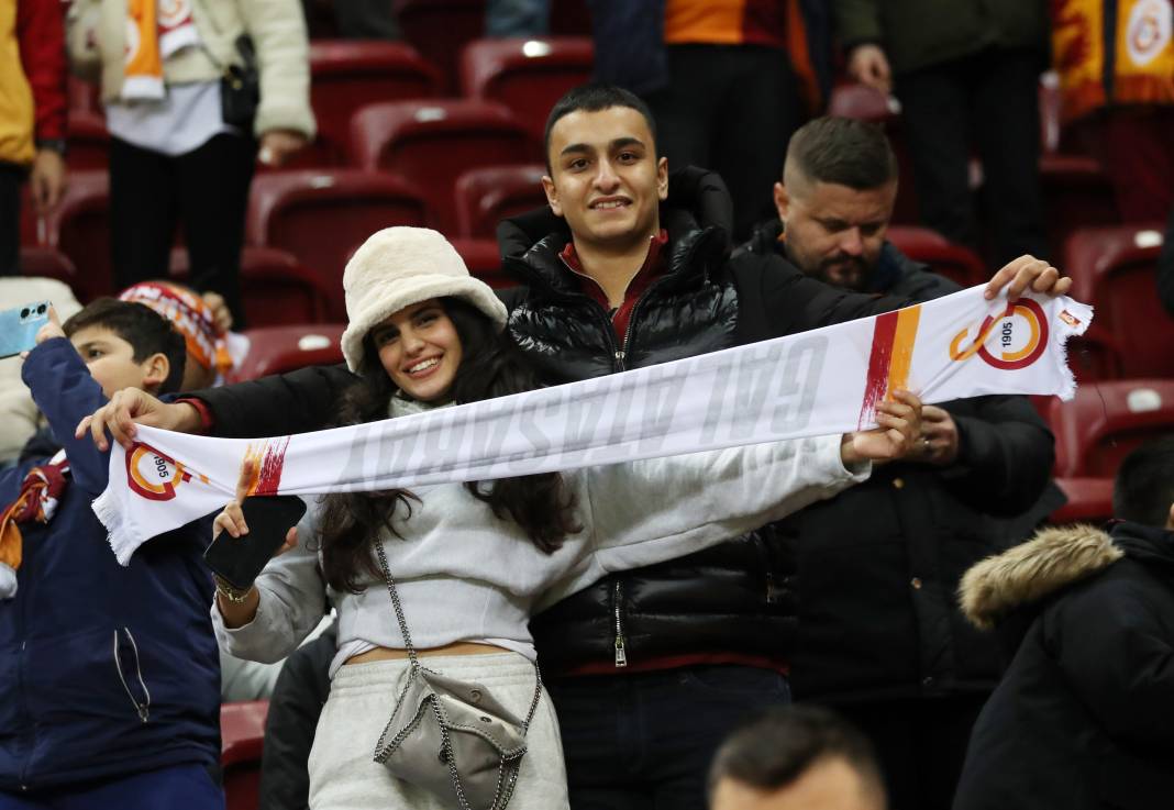 Galatasaray Adana Demirspor'u işte böyle yendi. Fotoğraflardaki inanılmaz ayrıntılar 49