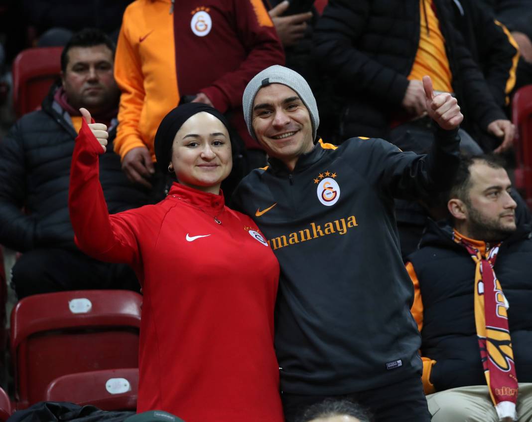 Galatasaray Adana Demirspor'u işte böyle yendi. Fotoğraflardaki inanılmaz ayrıntılar 31