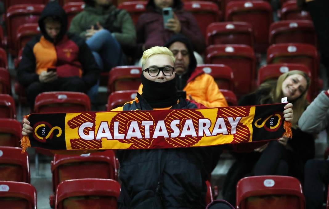 Galatasaray Adana Demirspor'u işte böyle yendi. Fotoğraflardaki inanılmaz ayrıntılar 27