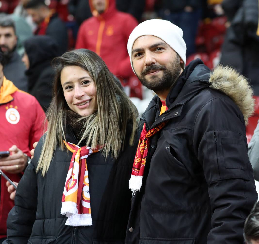 Galatasaray Adana Demirspor'u işte böyle yendi. Fotoğraflardaki inanılmaz ayrıntılar 10