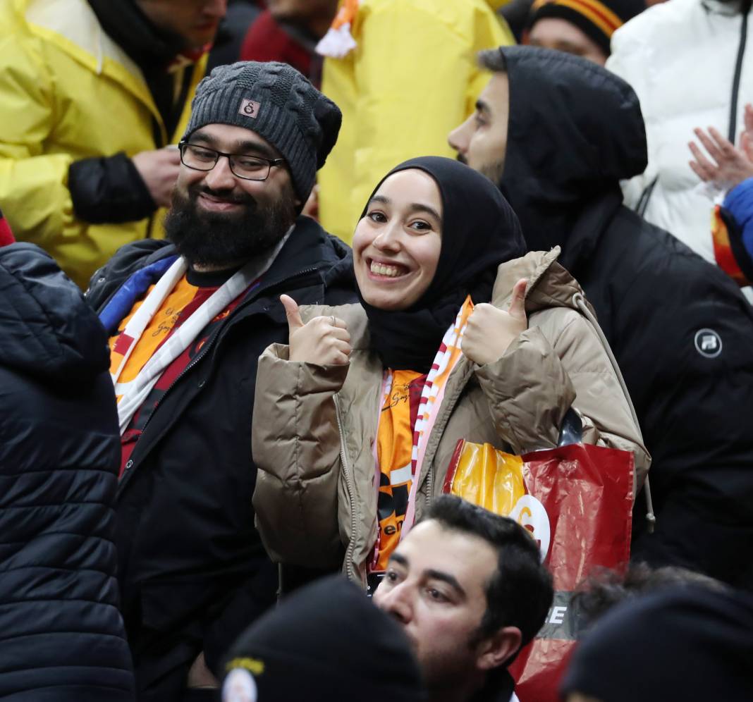 Galatasaray Adana Demirspor'u işte böyle yendi. Fotoğraflardaki inanılmaz ayrıntılar 8