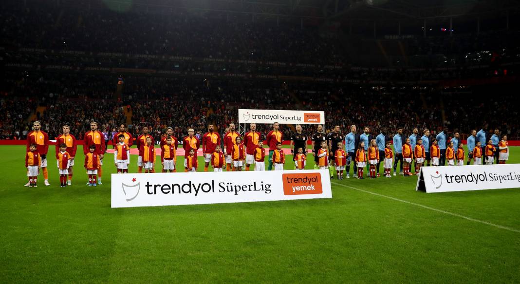 Galatasaray Adana Demirspor'u işte böyle yendi. Fotoğraflardaki inanılmaz ayrıntılar 15