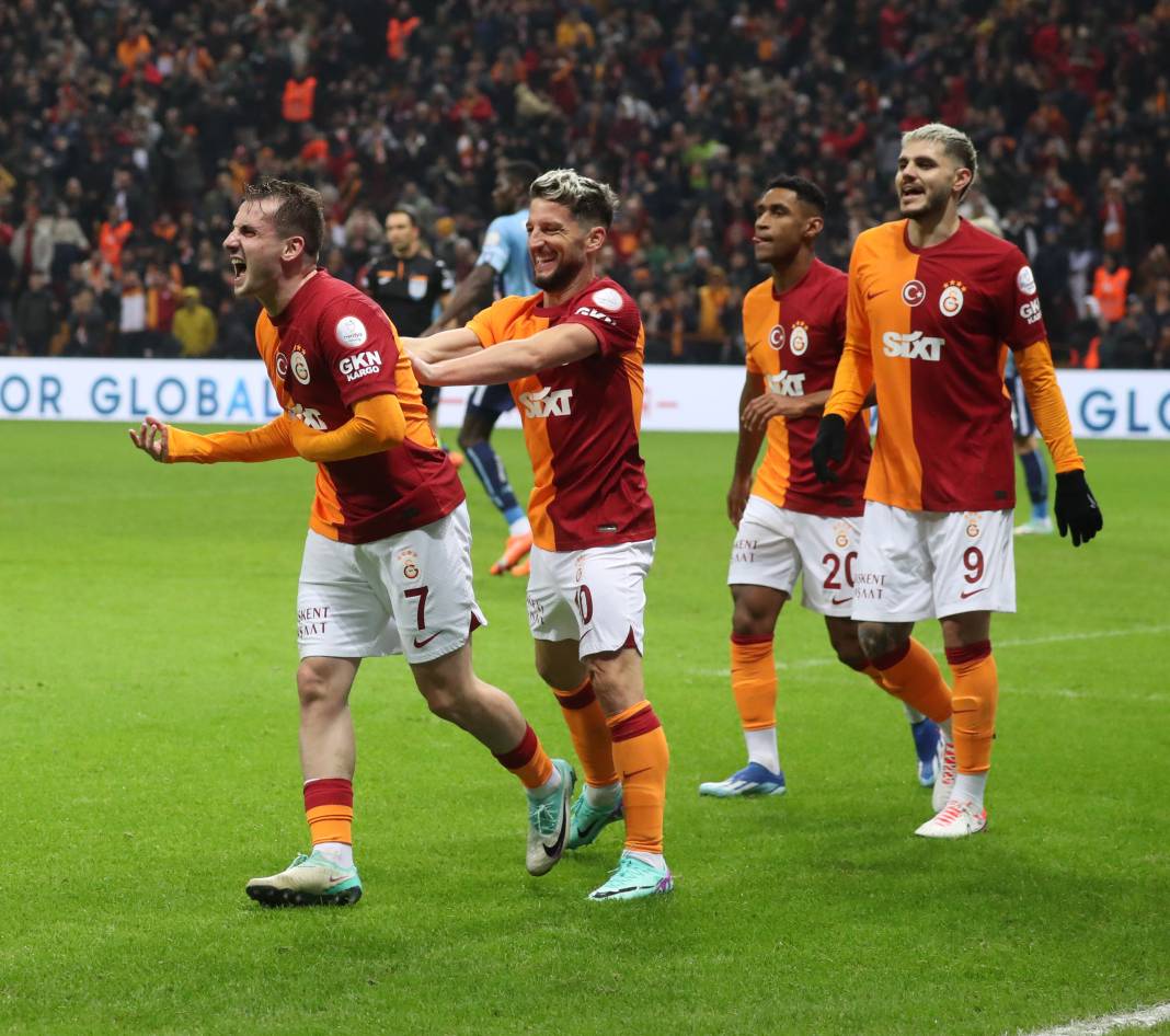 Galatasaray Adana Demirspor'u işte böyle yendi. Fotoğraflardaki inanılmaz ayrıntılar 100