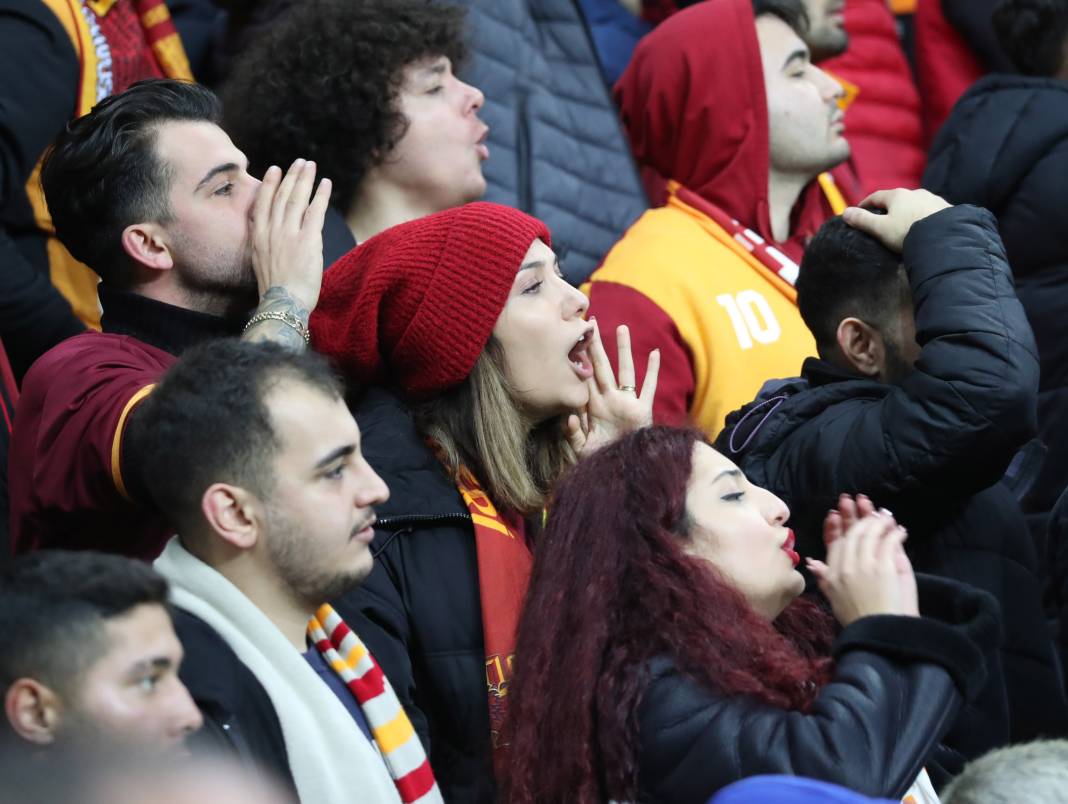 Galatasaray Adana Demirspor'u işte böyle yendi. Fotoğraflardaki inanılmaz ayrıntılar 93