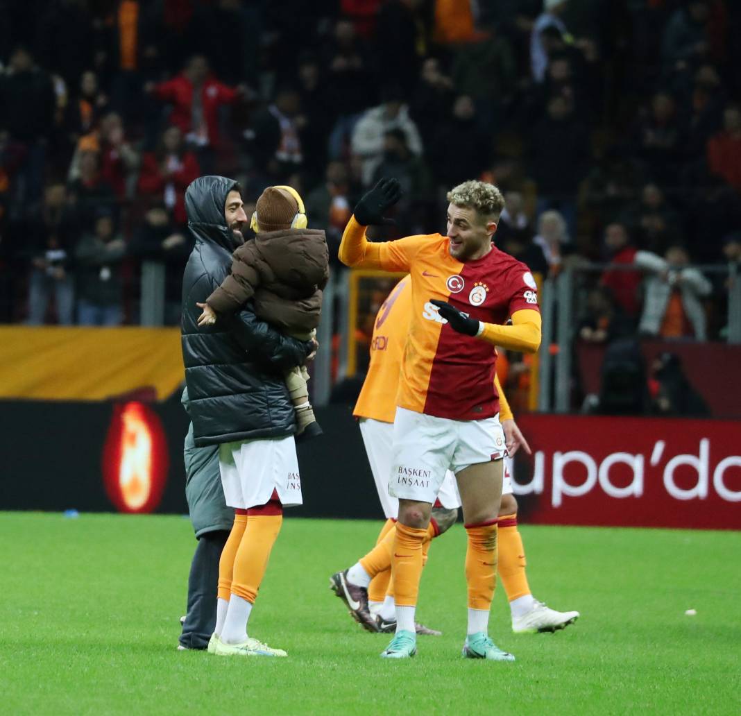 Galatasaray Adana Demirspor'u işte böyle yendi. Fotoğraflardaki inanılmaz ayrıntılar 65