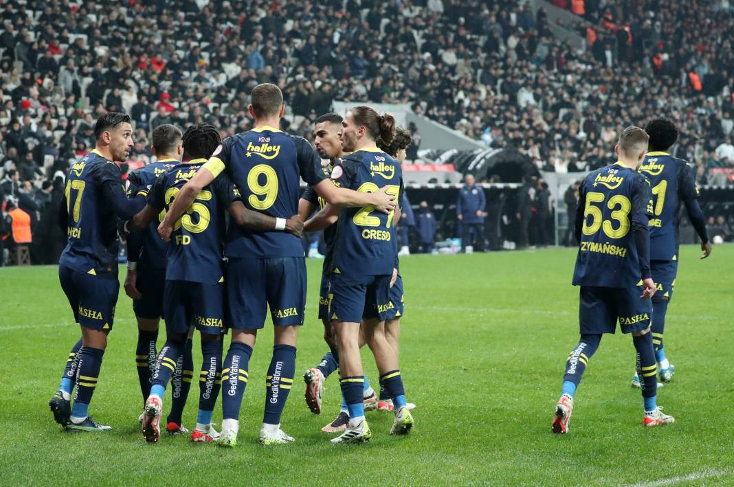 Fenerbahçe Beşiktaş'ı 9 sene sonra Dolmabahçe'de ilk kez yendi! Derbinin müthiş fotoğrafları 52