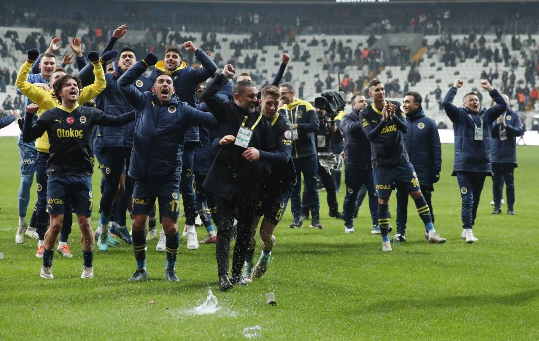 Fenerbahçe Beşiktaş'ı 9 sene sonra Dolmabahçe'de ilk kez yendi! Derbinin müthiş fotoğrafları 62