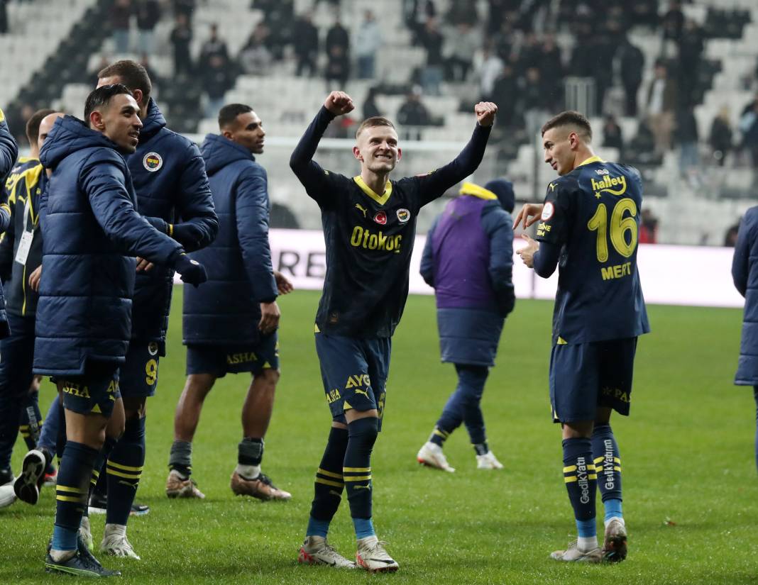 Fenerbahçe Beşiktaş'ı 9 sene sonra Dolmabahçe'de ilk kez yendi! Derbinin müthiş fotoğrafları 61